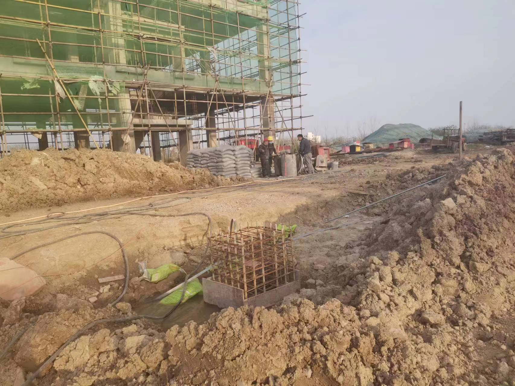 辰溪当桥梁出现裂缝的时候应该及时加固修补